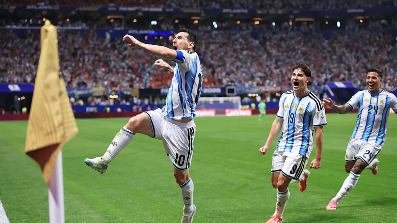 Argentina makes a stunning comeback to reach the FIFA World Cup quarter finals