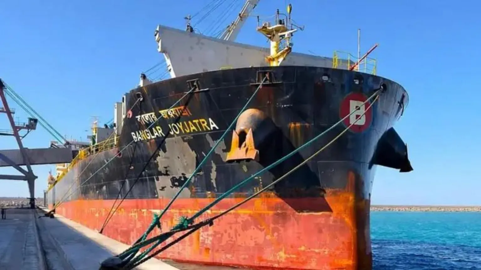 Iran blockade traps thousands of sailors in Strait of Hormuz
