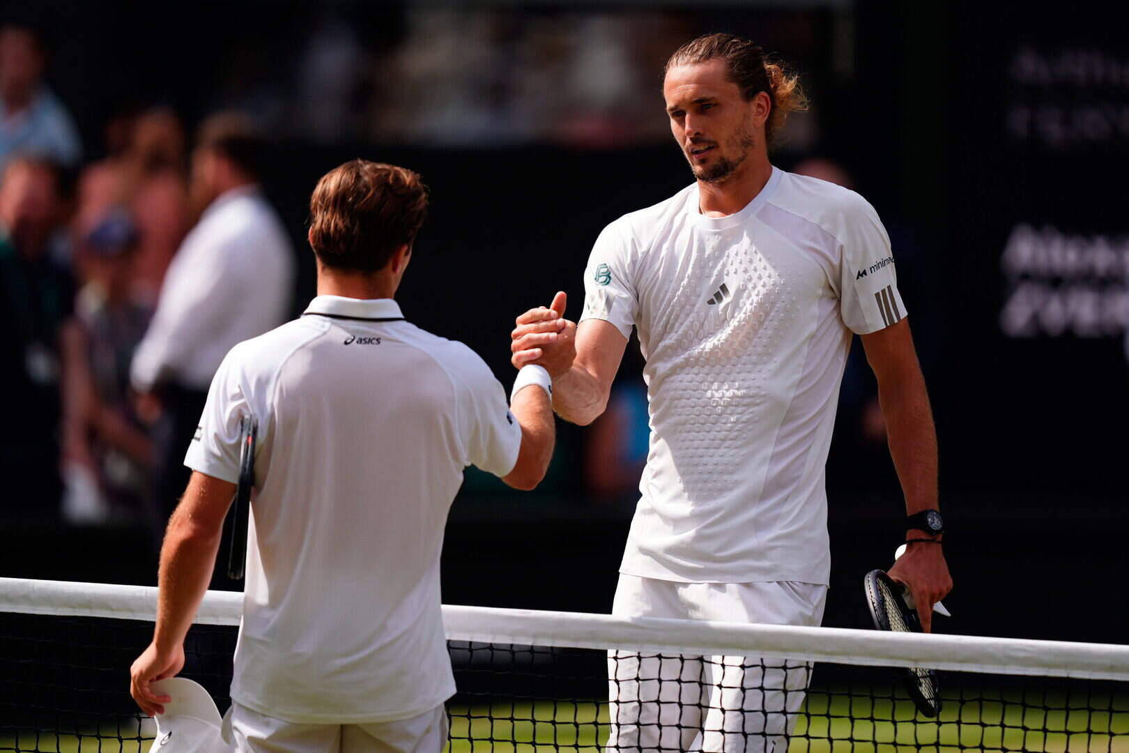 Zverev sweeps past Fery to reach first Wimbledon final