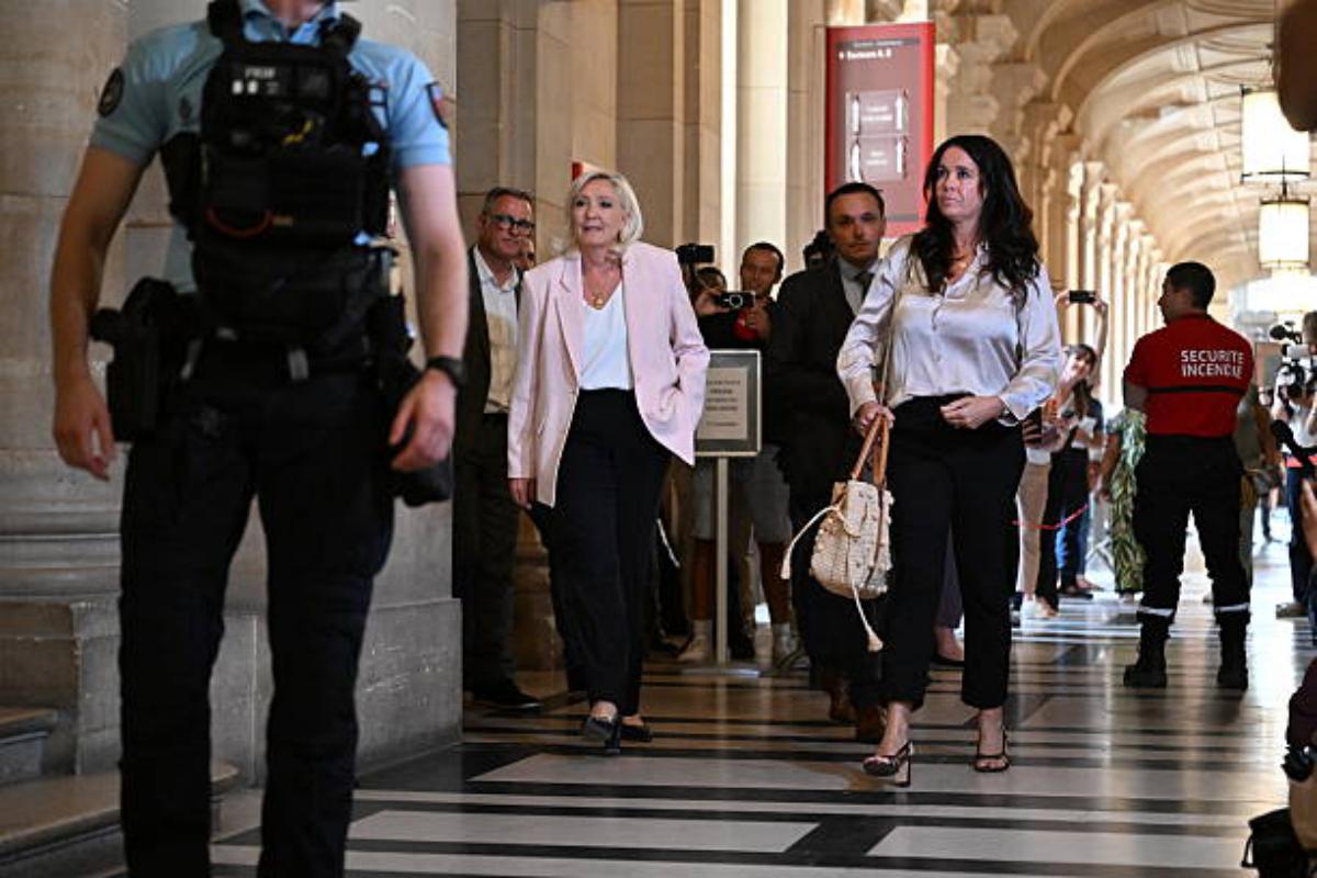 Member of parliament for the far-right Rassemblement National [National Rally-RN] party, Marine Le Pen arrives ahead of the hearing for the verdict in her trial at the Paris courthouse on the Ile de la Cité, in Paris, France, on July 7, 2026. Photo: Mustafa Yalcin/Anadolu via Getty Images