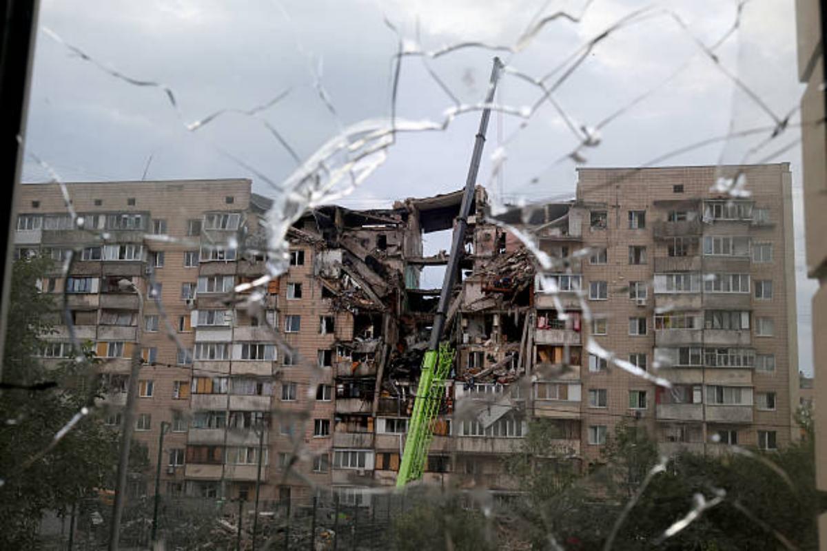 Volodymyr Zelensky demands NATO Patriots as 23 missiles overwhelm Kyiv