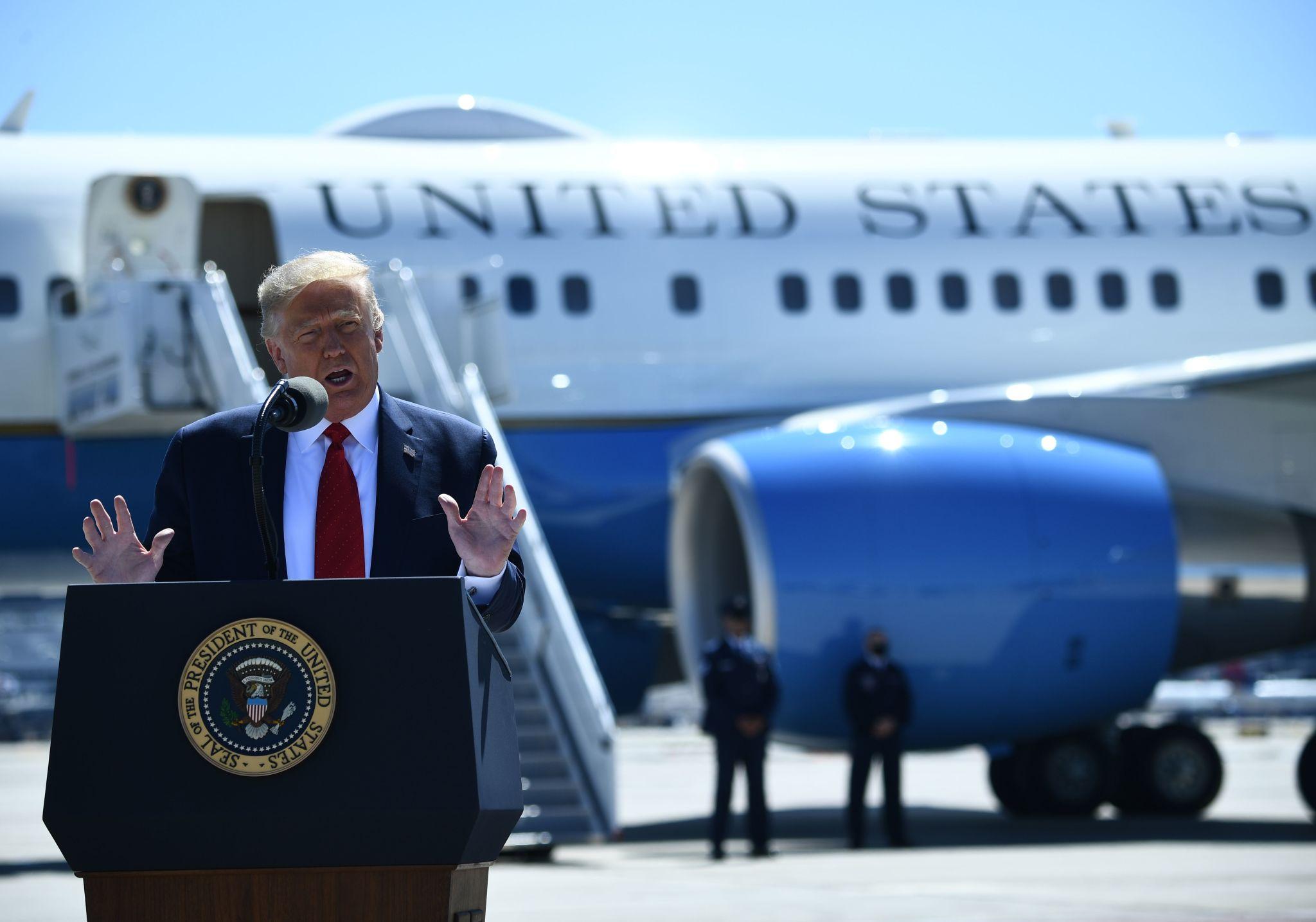 Trump boards an older government aircraft instead of his newly acquired Qatari-donated jet in Turkey on July 9, 2026 at 9:21 PM