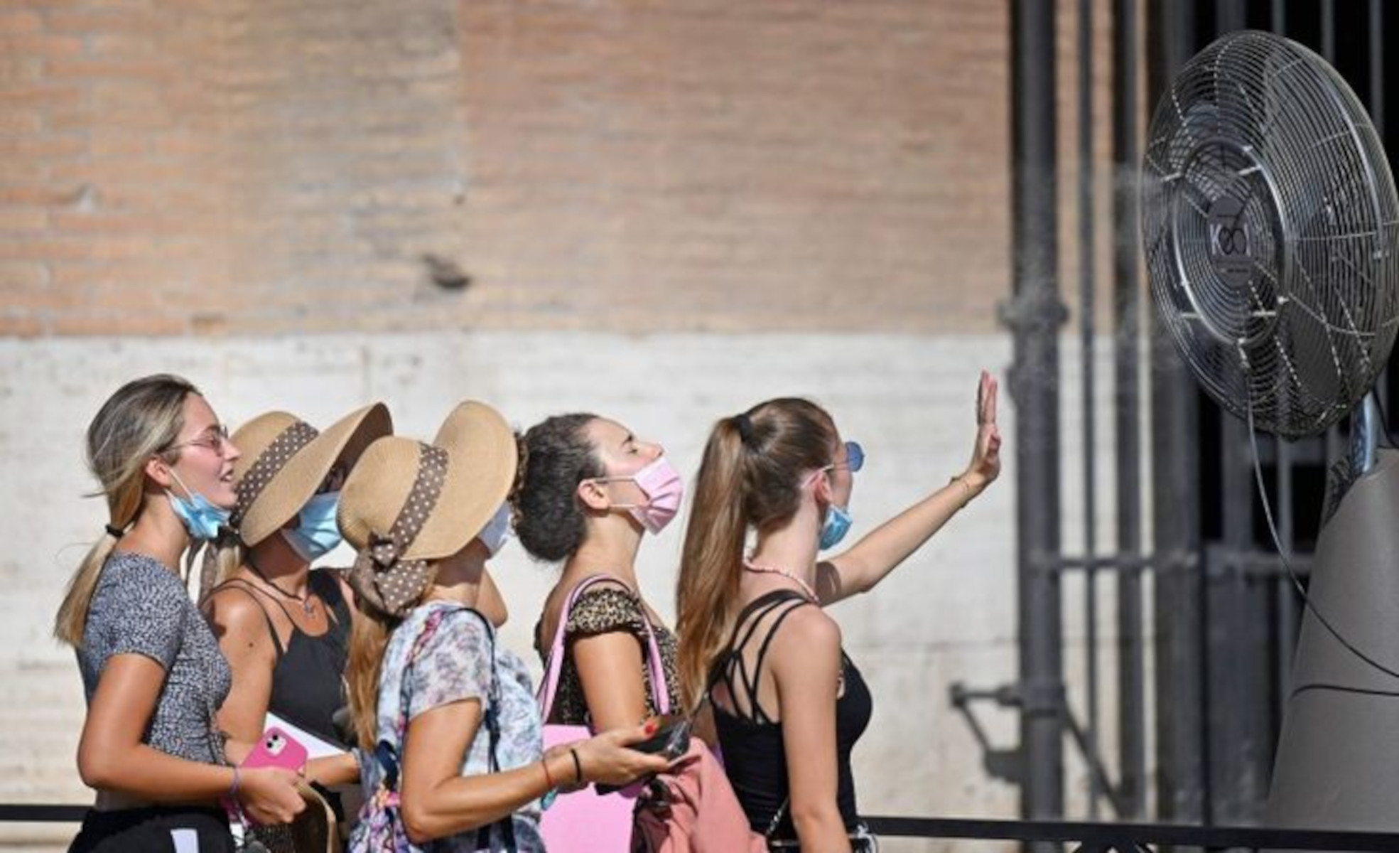 Europe’s heatwaves reshape summer tourism