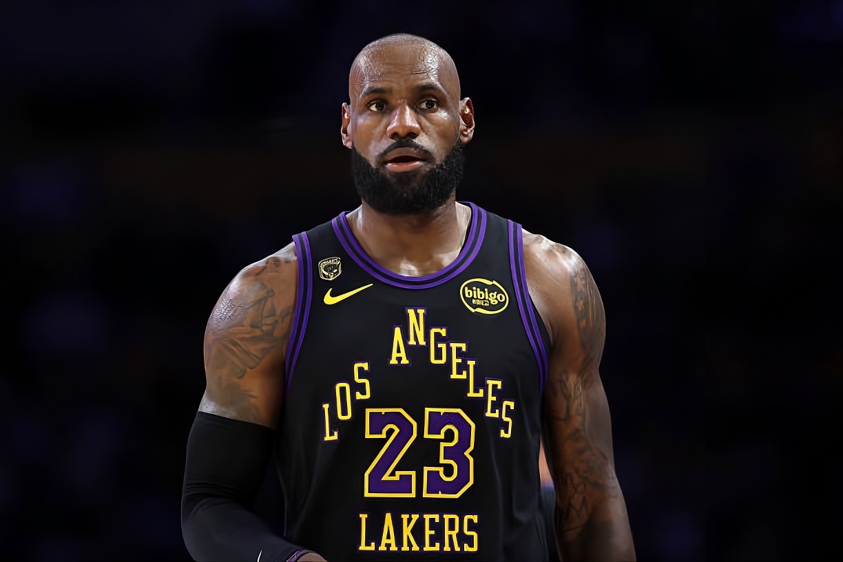 LeBron James closes a defining Lakers era