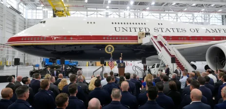 Trump’s luxury jet sparks turbulence in Washington