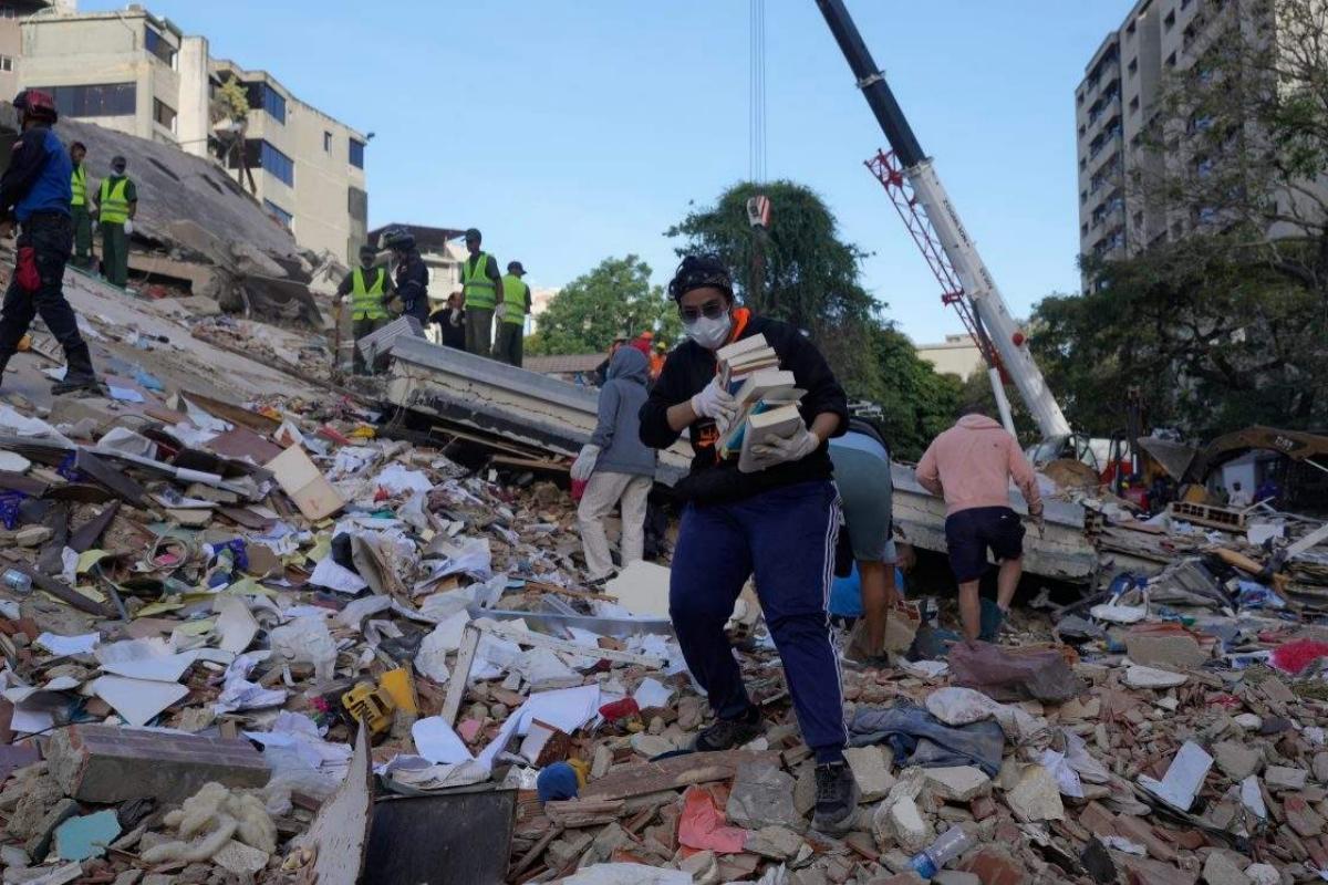 Delcy Rodriguez Pleads for Heavy Gear as 164 Dead, Hundreds Trapped in La Guaira