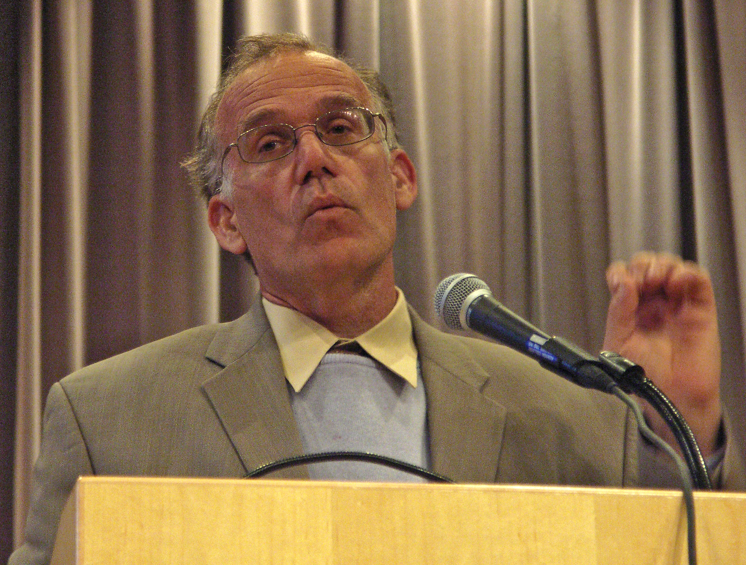 Trump touts Victor Davis Hanson’s bestseller in Truth Social video