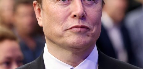 Trump Reposts Elon Musk’s “No More AI” Message on Truth Social